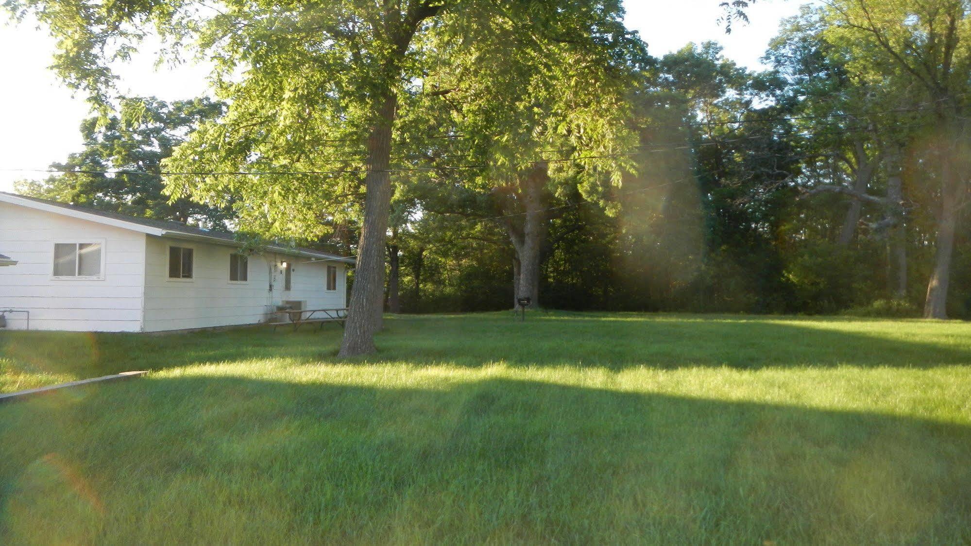 Indian Trail Motel Wisconsin Dells Bagian luar foto