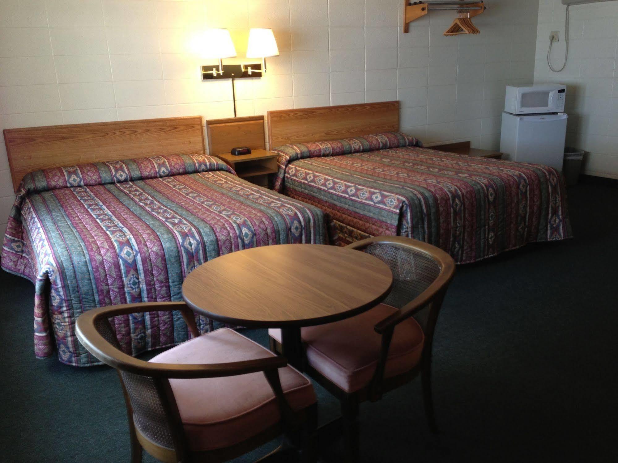 Indian Trail Motel Wisconsin Dells Bagian luar foto