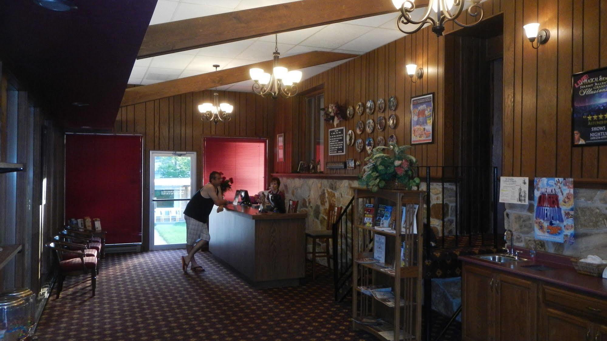 Indian Trail Motel Wisconsin Dells Bagian luar foto
