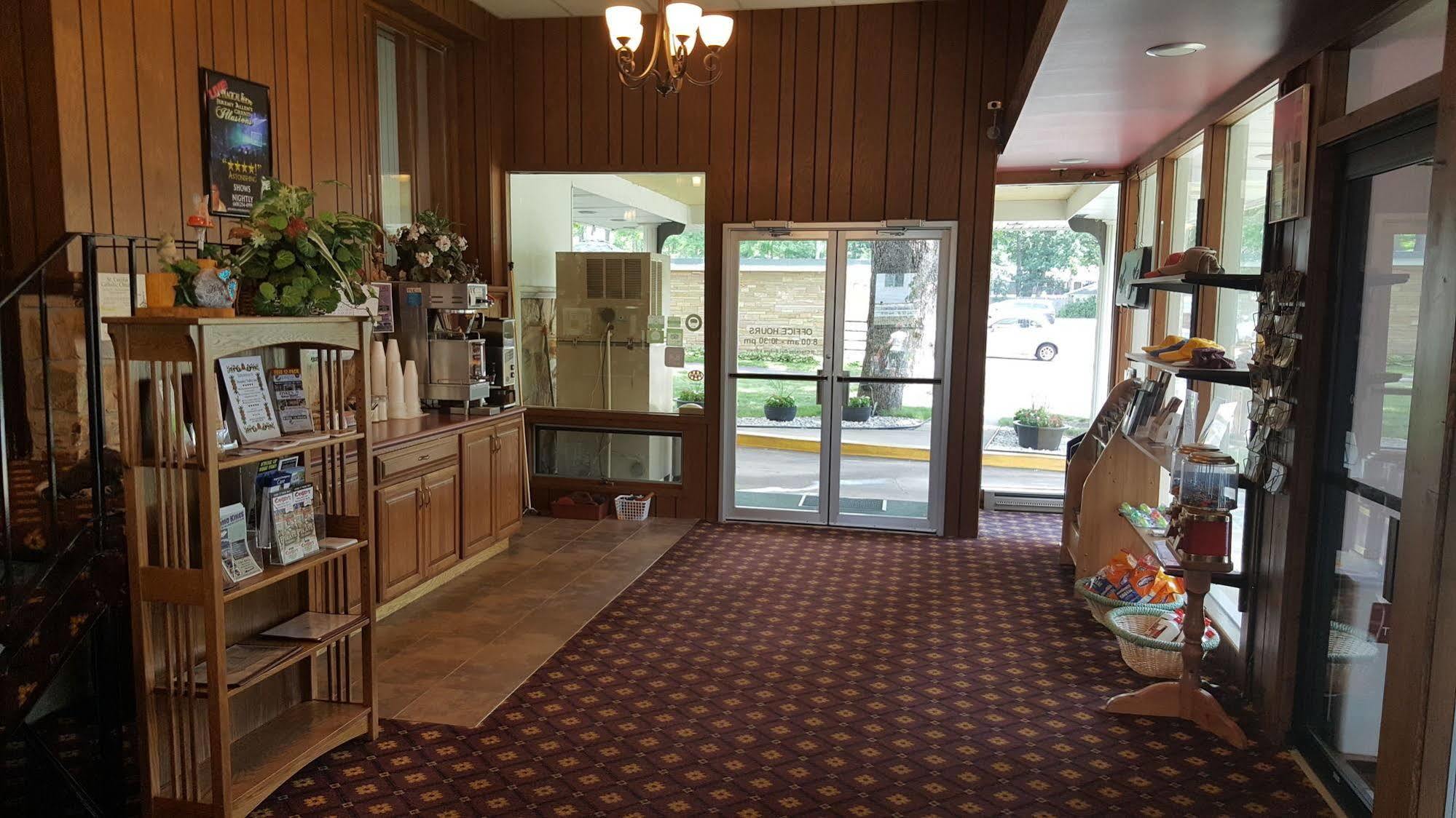 Indian Trail Motel Wisconsin Dells Bagian luar foto